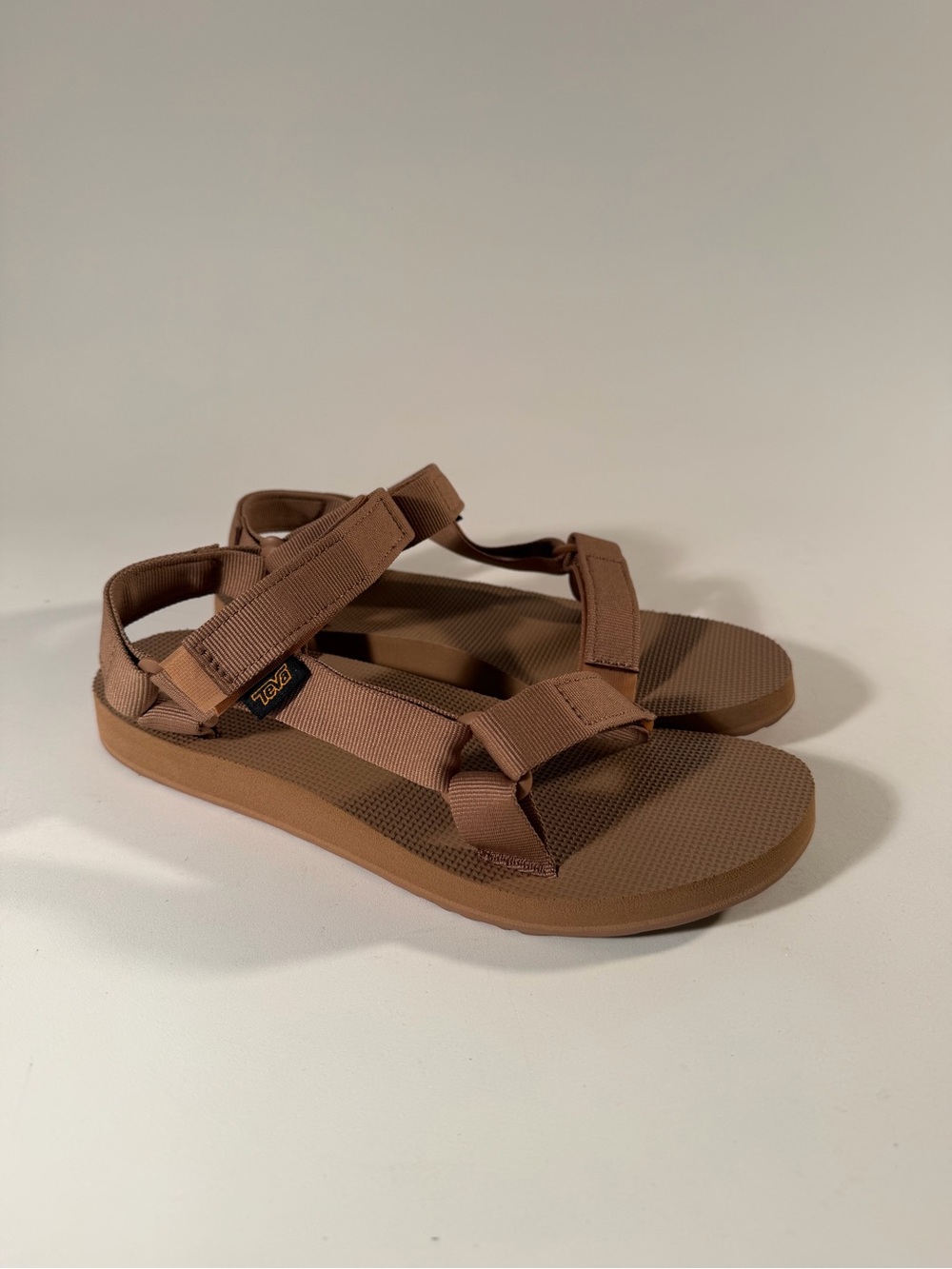 Teva Women's Sand Tan Original Universal Hike Swim Walk Ankle Strap Sandal Sz 9